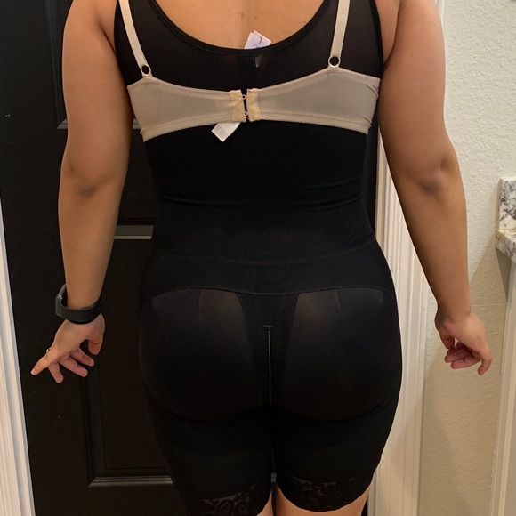 Fajas - Picture 6 of 8